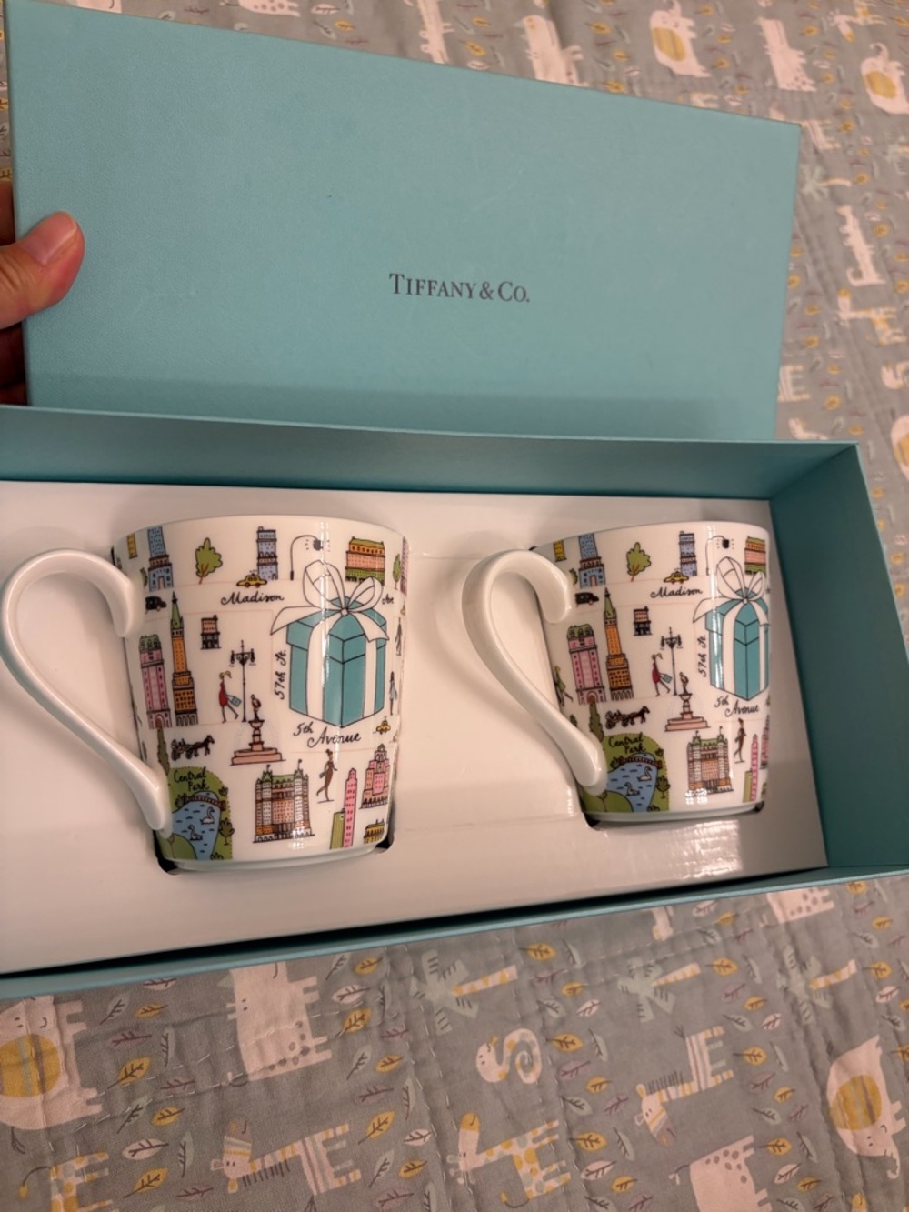 Tiffany Mugs Set of 2 (PRICE FIRM) - Picture 9 of 9